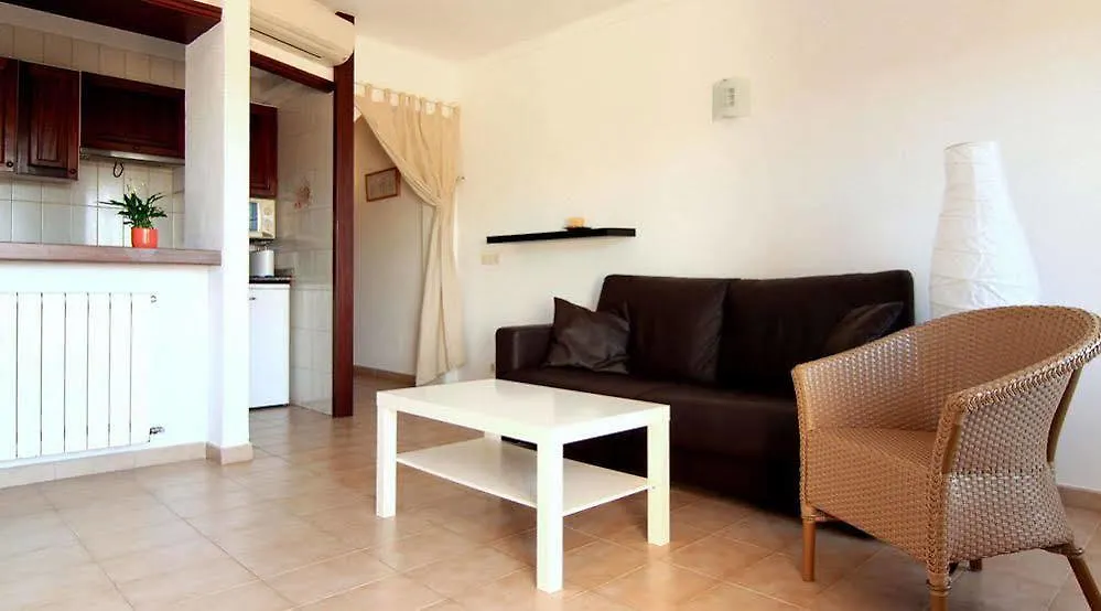 Apartamentos Cala Figuera